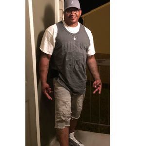 Meet your Posher, Derrick